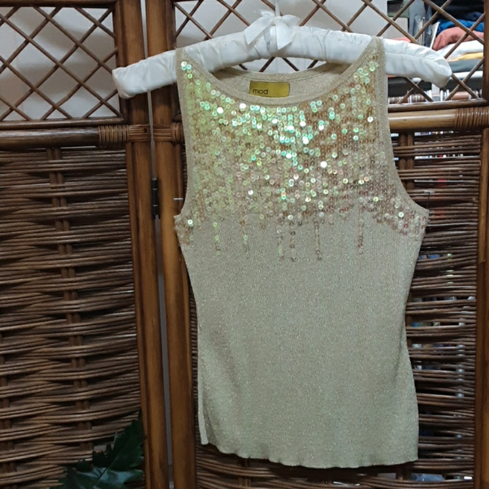 Sleeveless Sweater Shell